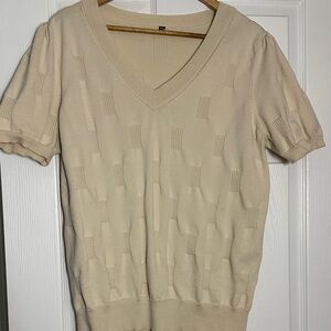 Cream V-Neck Short Sleeve Sweater